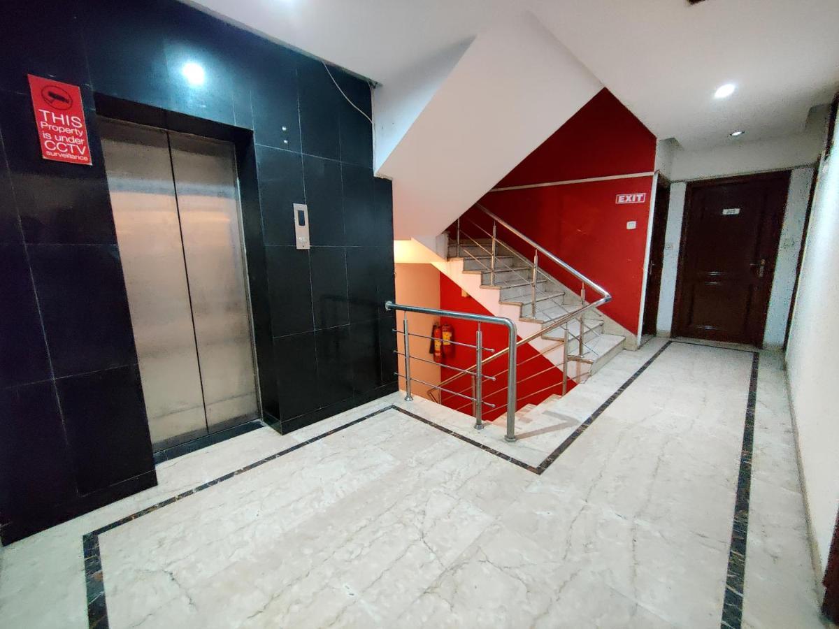 Hotel Unistar Nueva Delhi Exterior foto