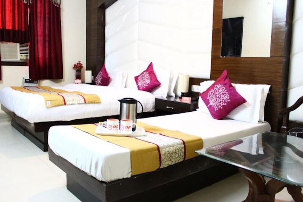 Hotel Unistar Nueva Delhi Exterior foto