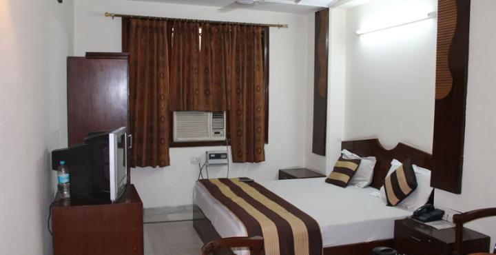 Hotel Unistar Nueva Delhi Exterior foto